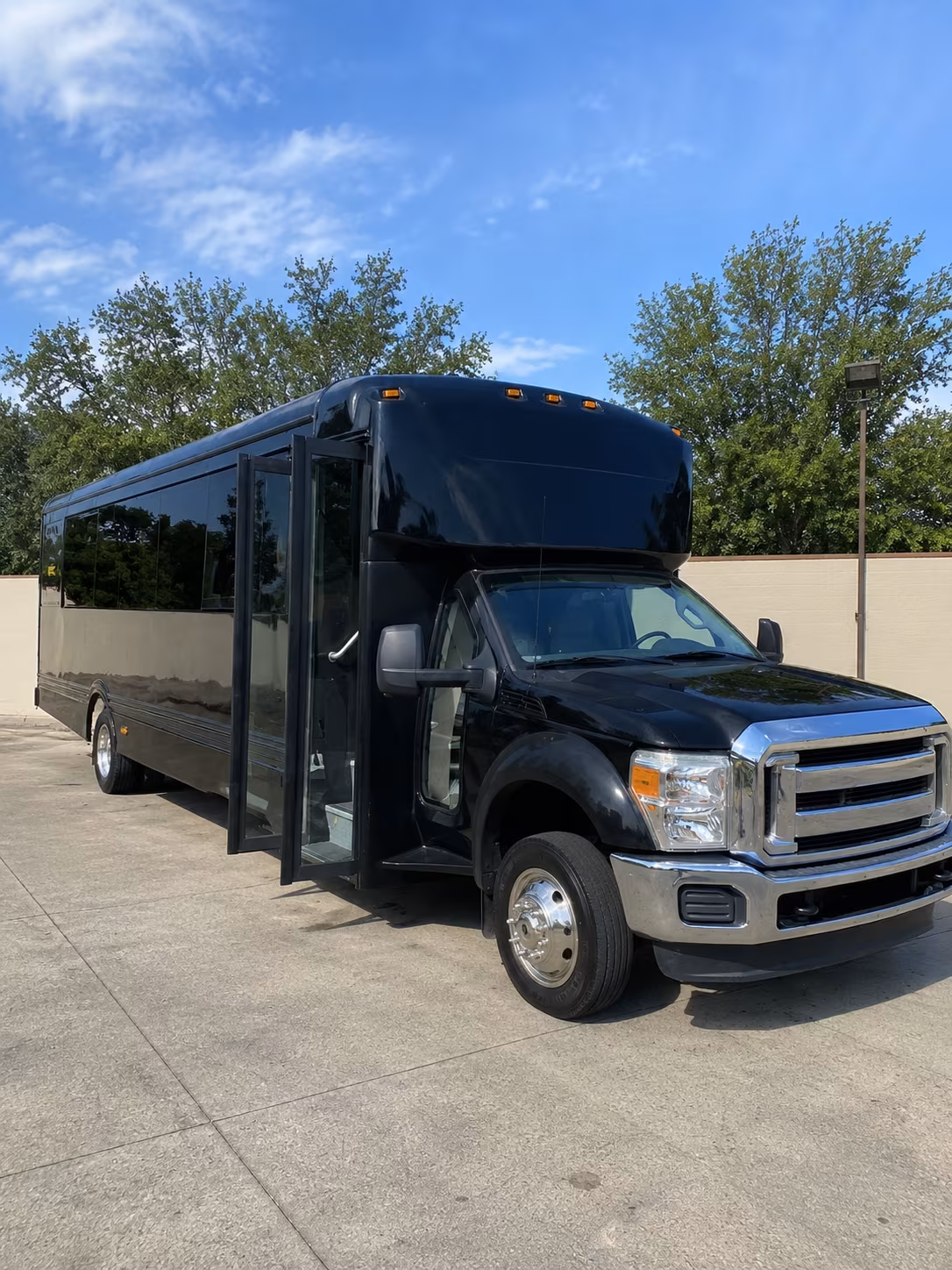 atlanta 20 passenger party bus