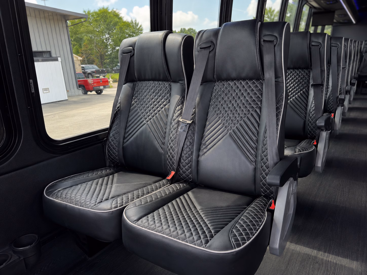 charter buses for cobb county prom groups from marietta and smyrna