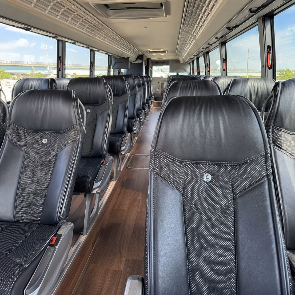 charter buses for georgia aquarium and centennial olympic park field trips
